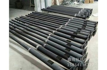 太原監控桿之八棱監控桿安裝時(shí)需要注意什么？